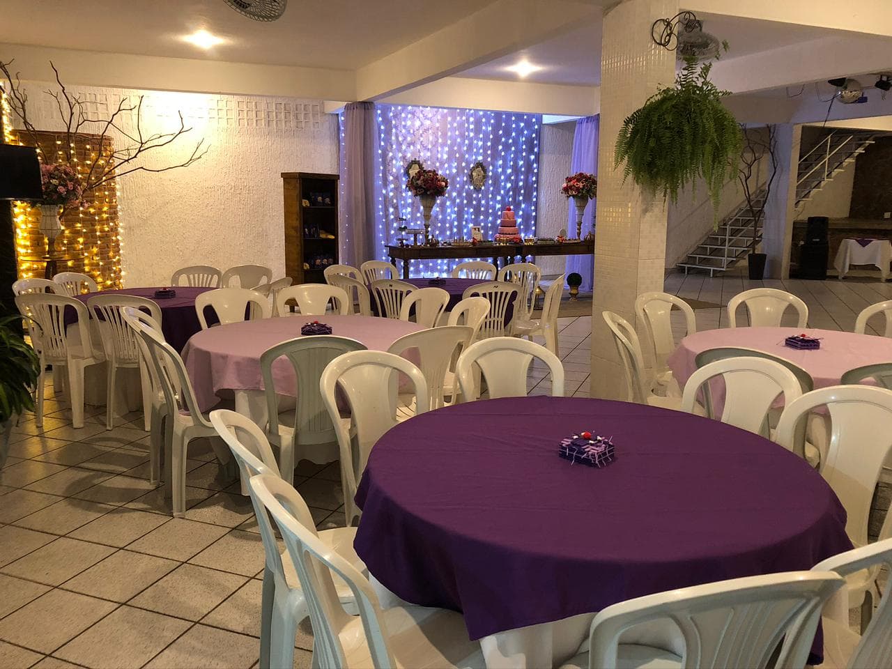 01 salao decorado amplo